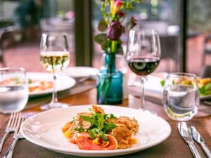 thumbnail: Restaurant