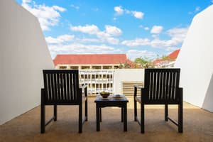 thumbnail: Balcony view