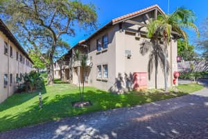thumbnail: Front of property