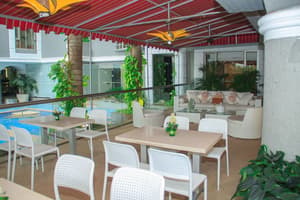 thumbnail: Dining