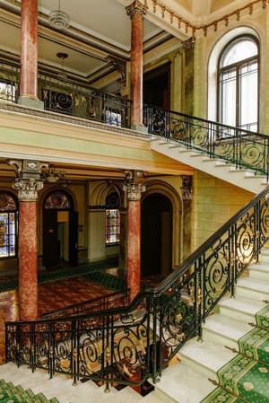 thumbnail: Staircase