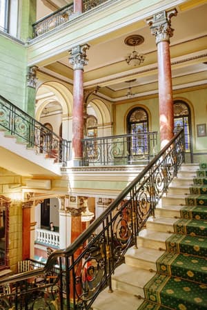 thumbnail: Interior