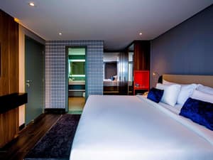 thumbnail: Room