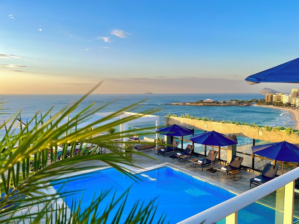 Rooftop pool