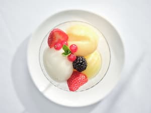 thumbnail: In-room dining
