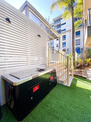 thumbnail: BBQ/picnic area