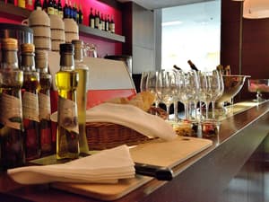 thumbnail: Bar (on property)