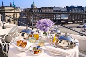 thumbnail: Breakfast on balcony