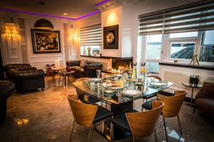 thumbnail: Restaurant