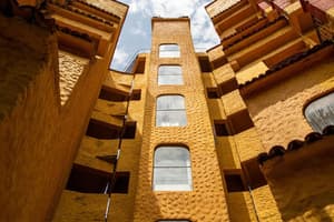 thumbnail: Exterior