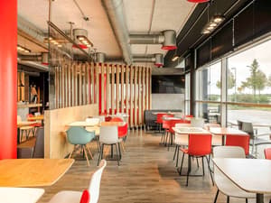 thumbnail: Restaurant