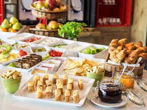 thumbnail: Restaurant