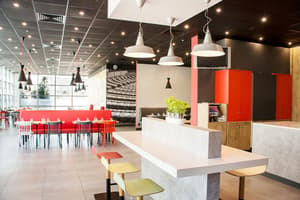 thumbnail: Restaurant