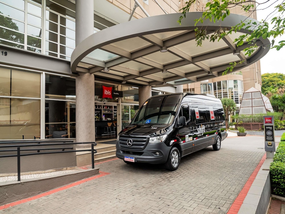 Airport shuttle