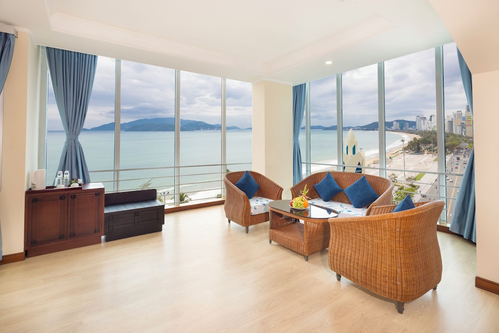 Beach/ocean view