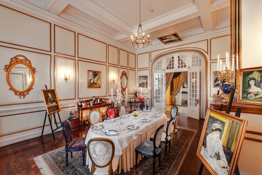 Family dining