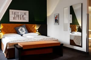 thumbnail: Room