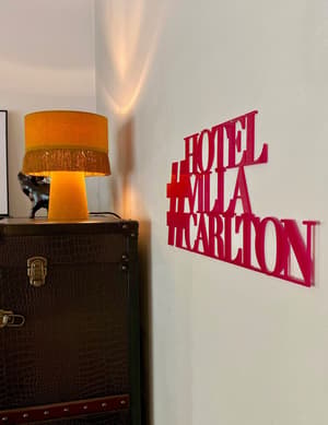 thumbnail: Interior detail
