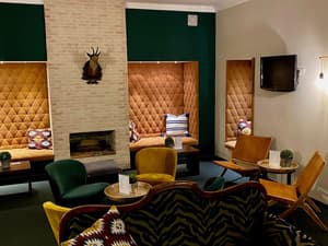 thumbnail: Lounge