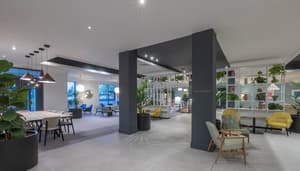 thumbnail: Bar (on property)