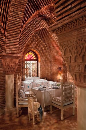 thumbnail: Restaurant