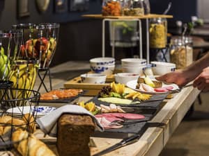 thumbnail: Breakfast area