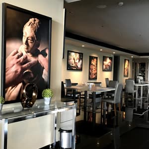 thumbnail: Bar (on property)