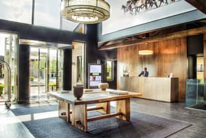 thumbnail: Reception