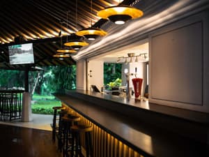 thumbnail: Bar (on property)
