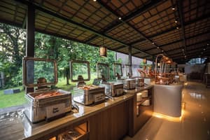 thumbnail: Restaurant
