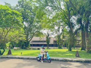 thumbnail: Scooter/moped