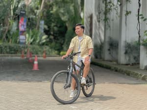 thumbnail: Bicycling