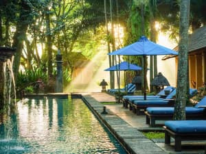 thumbnail: Pool