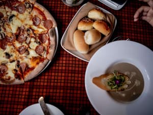 thumbnail: Restaurant