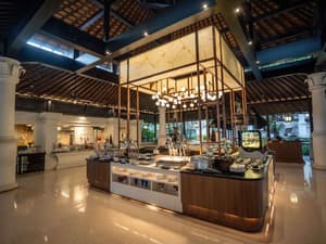 thumbnail: Restaurant