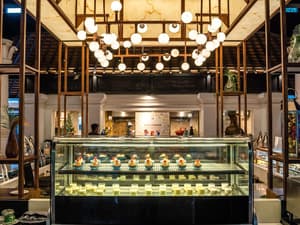 thumbnail: Restaurant