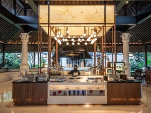 thumbnail: Restaurant