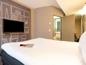 thumbnail: Room