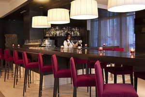 thumbnail: Bar (on property)