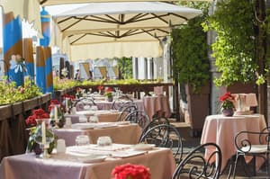 thumbnail: Restaurant