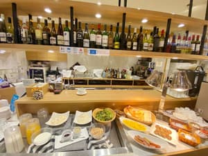 thumbnail: Breakfast buffet