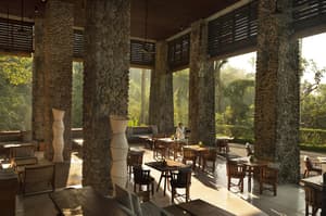 thumbnail: Bar (on property)
