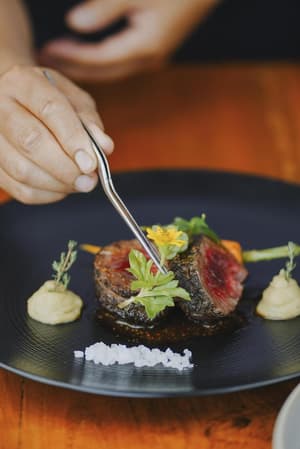 thumbnail: Restaurant
