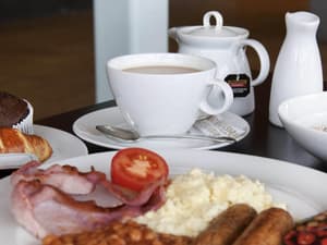 thumbnail: Breakfast area