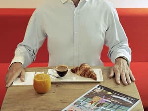 thumbnail: Breakfast area