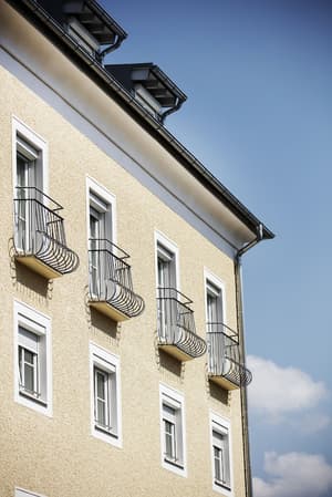 thumbnail: Exterior