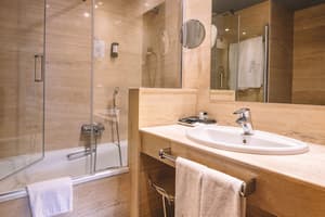 thumbnail: Bathroom