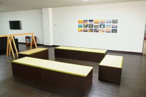 thumbnail: Lobby sitting area