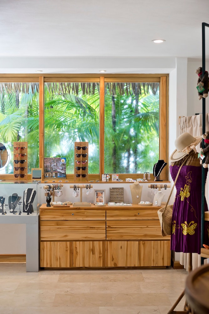 Gift shop