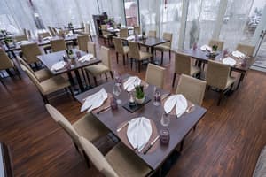 thumbnail: Restaurant